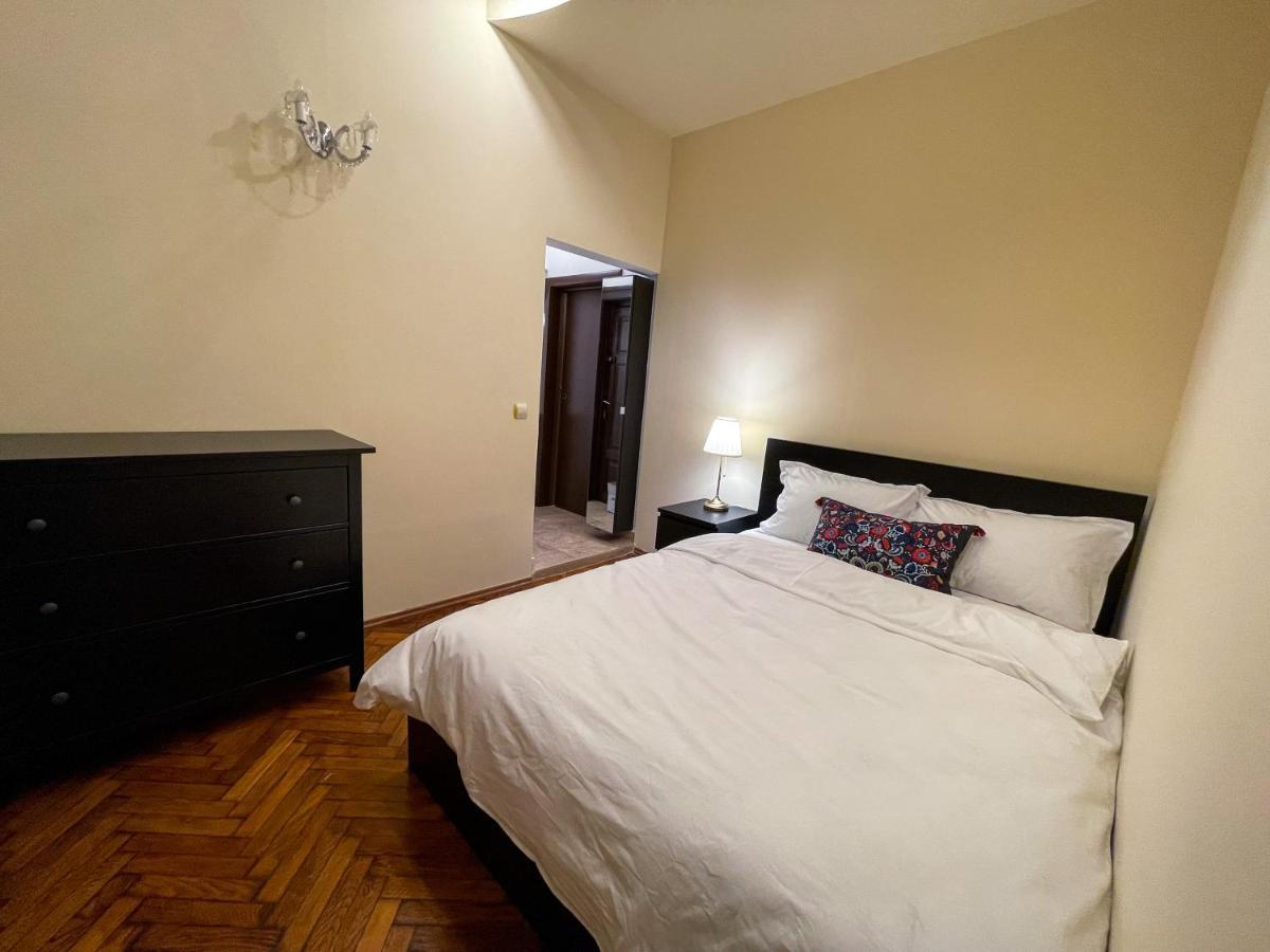 Central Apartment W/ Fire Place - Ground Floor 부쿠레슈티 외부 사진