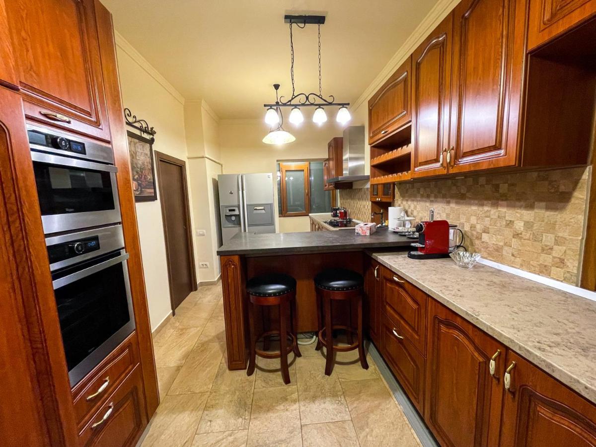 Central Apartment W/ Fire Place - Ground Floor 부쿠레슈티 외부 사진