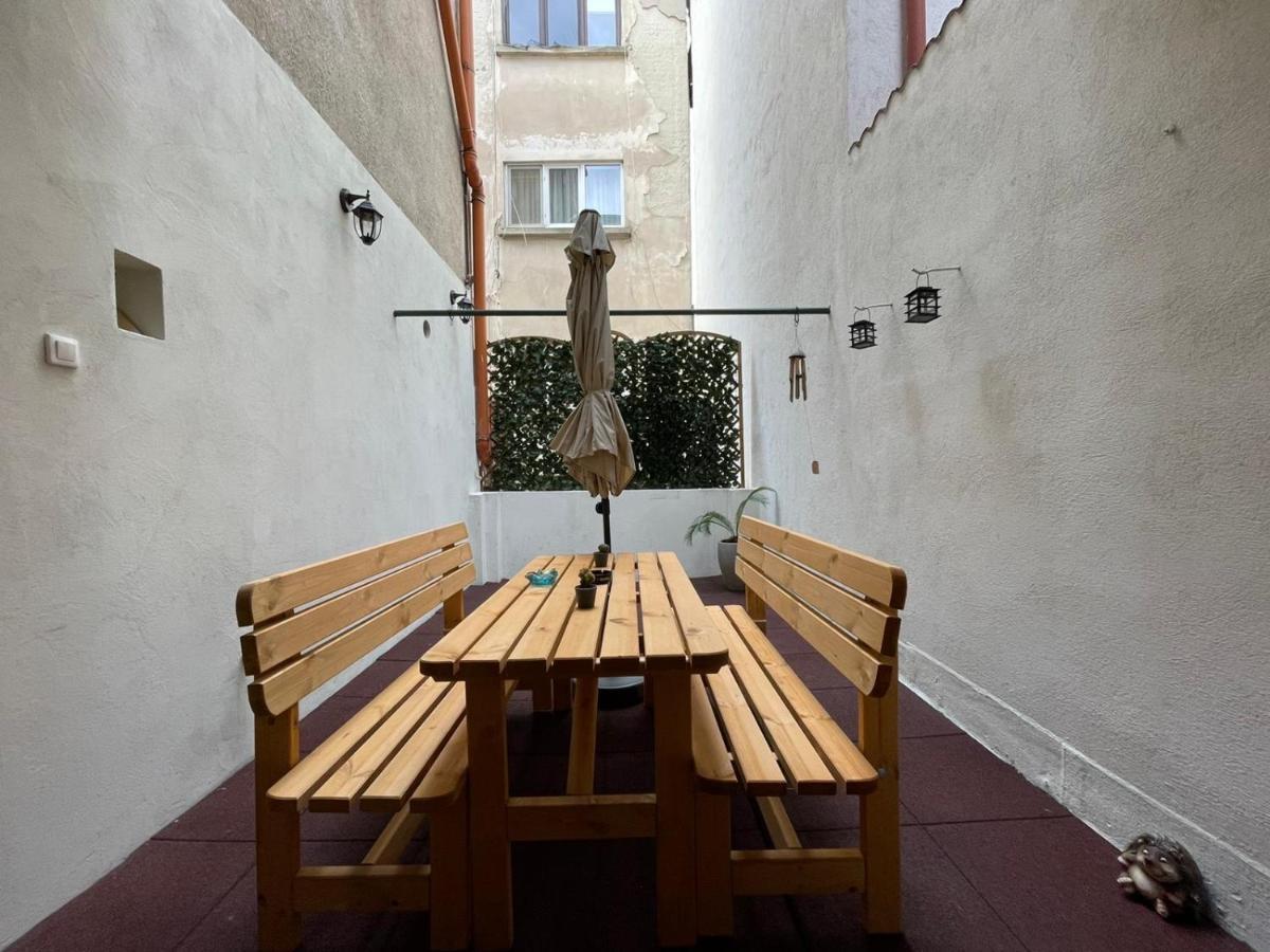 Central Apartment W/ Fire Place - Ground Floor 부쿠레슈티 외부 사진