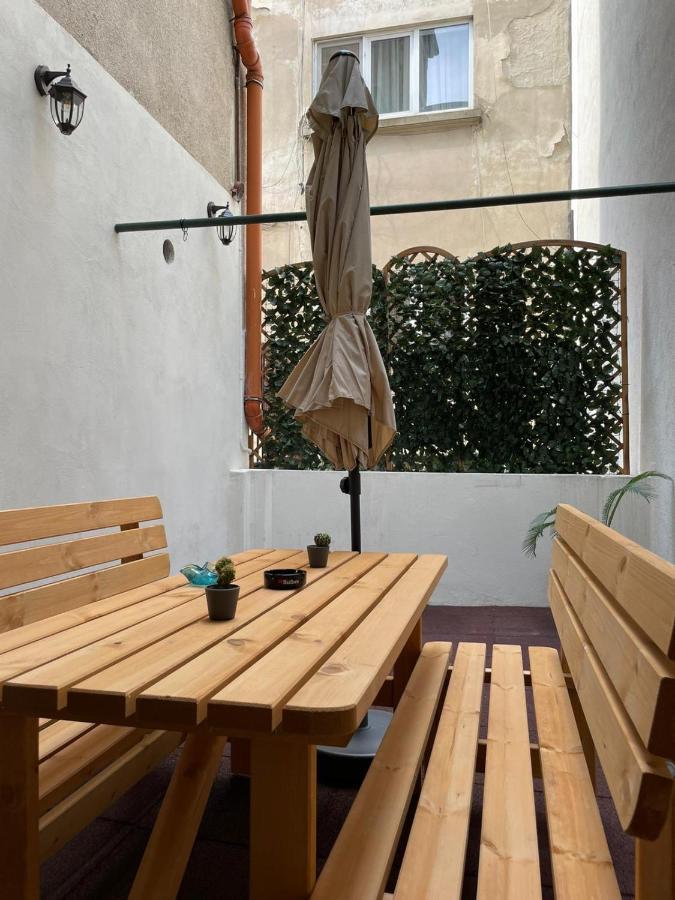 Central Apartment W/ Fire Place - Ground Floor 부쿠레슈티 외부 사진